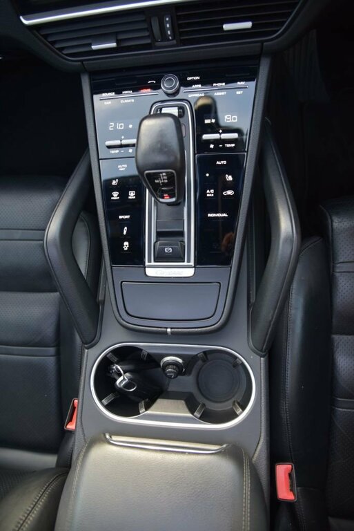 Porsche Cayenne Coupe Grey #39