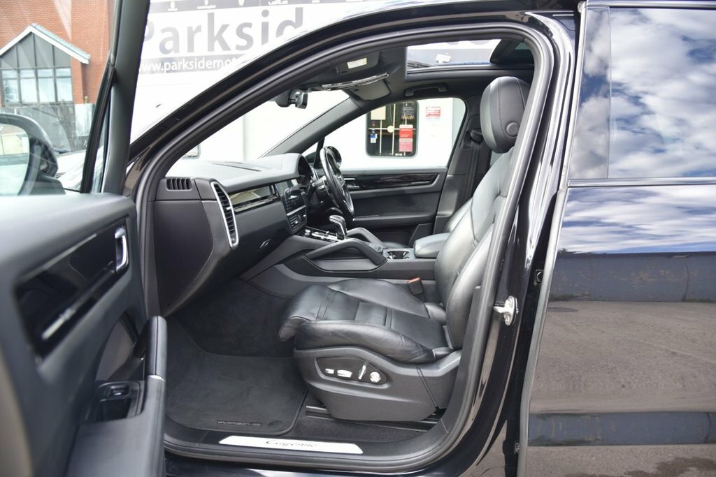 Porsche Cayenne Coupe Grey #24