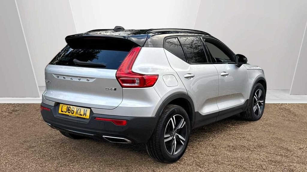 Volvo XC40 D4 Awd R-design Silver #2
