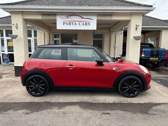 Mini Hatch Cooper Hatchback Red