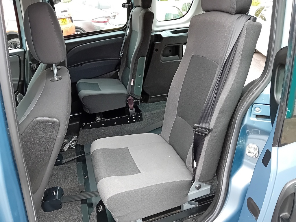 Fiat Doblo Mylife Blue #17