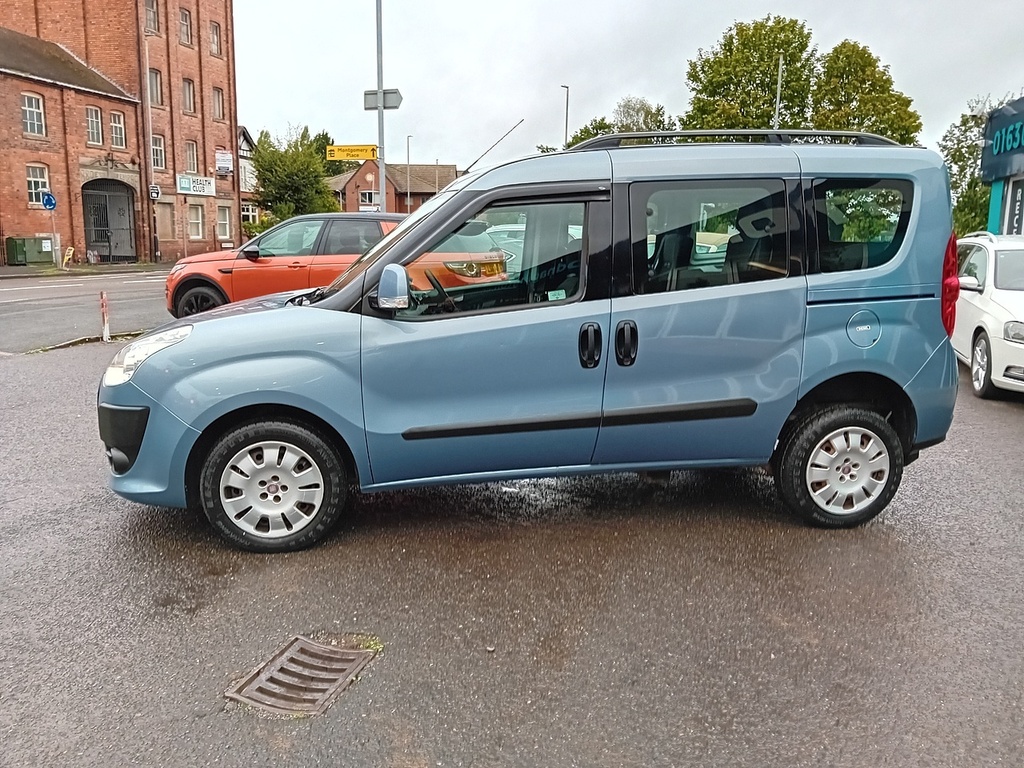 Fiat Doblo Mylife Blue #10