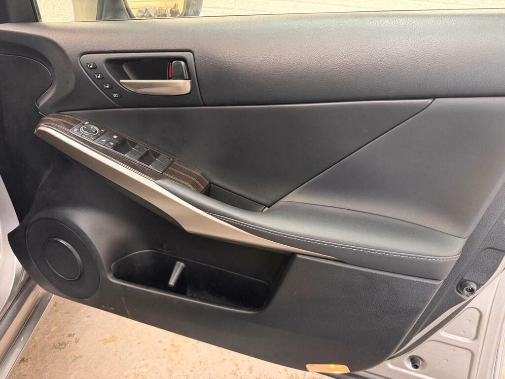 Lexus IS 2.5 300H Executive Edition Saloon Hybri Grey #37