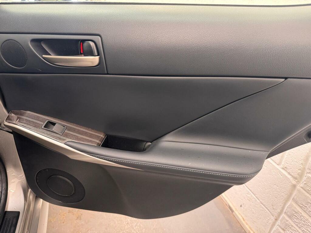 Lexus IS 2.5 300H Executive Edition Saloon Hybri Grey #39
