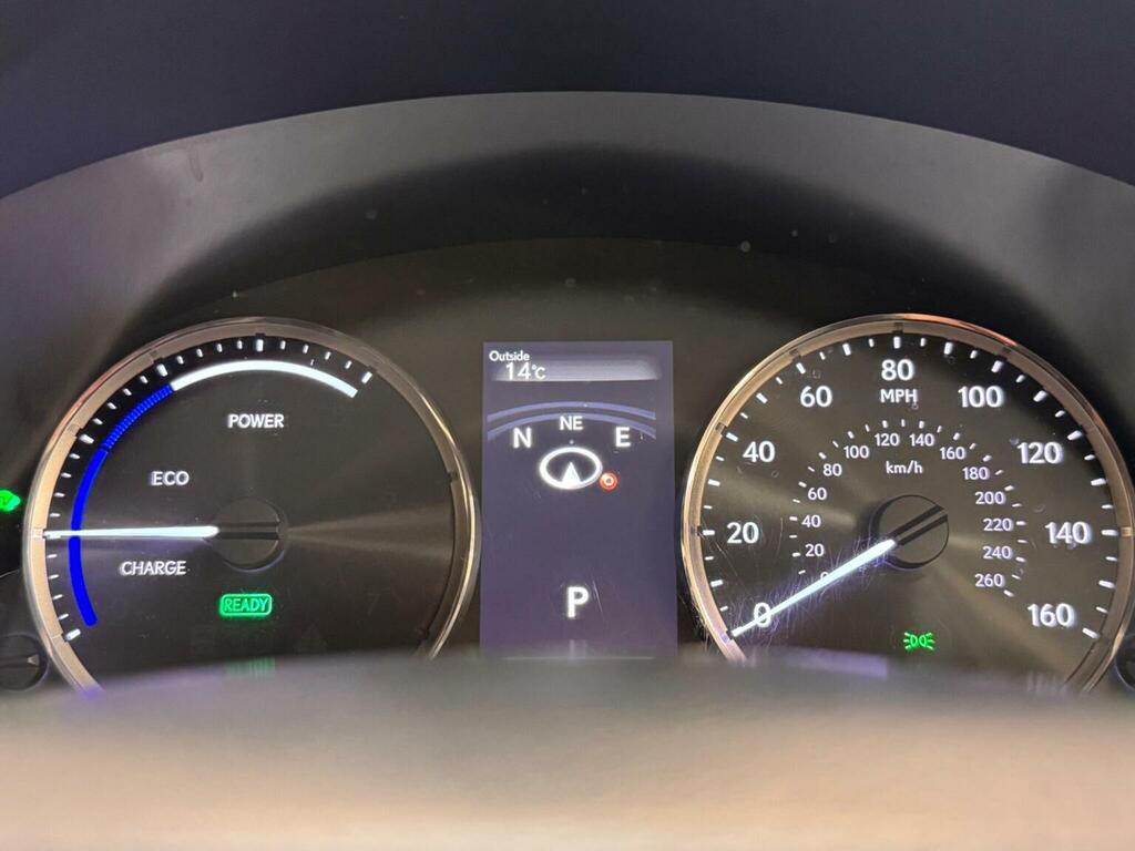 Lexus IS 2.5 300H Executive Edition Saloon Hybri Grey #50