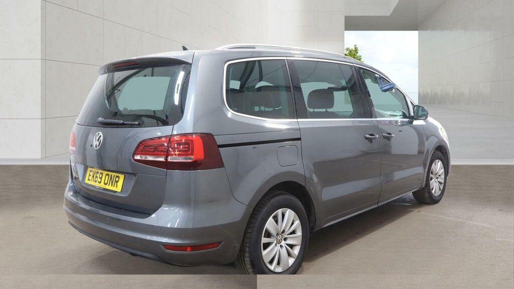 Volkswagen Sharan Mpv #4