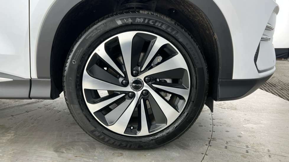 Byd Seal U 1.5 Dm-i Comfort White #18