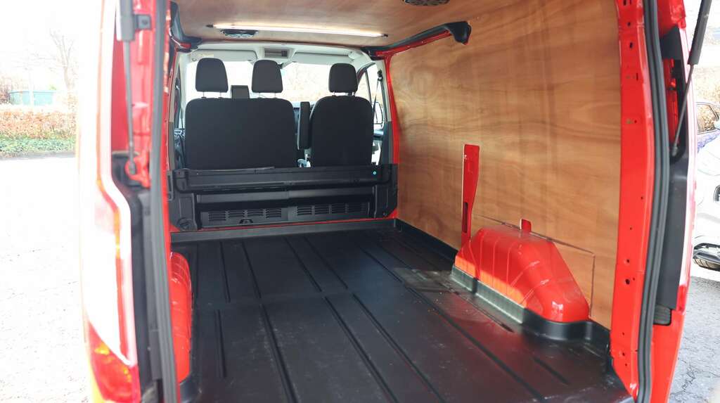 Ford Transit Custom Luton 2.0 350 Ecoblue Leader Rwd L4 Euro 6 S S 3 White #12