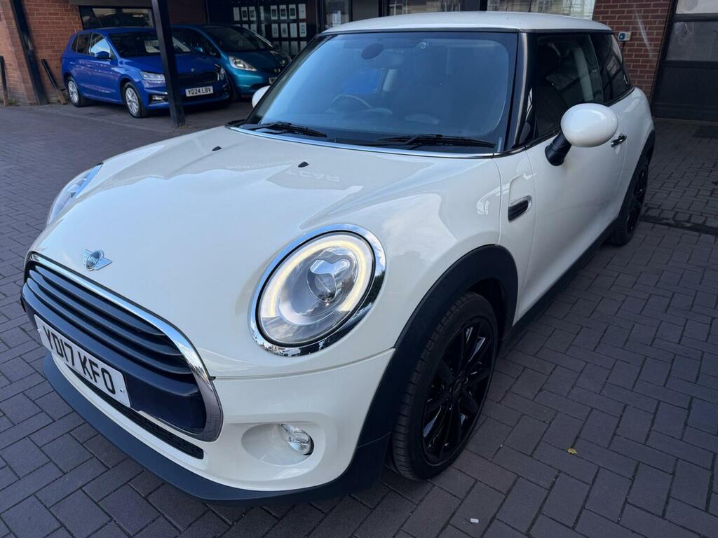 Mini Hatch 1.5 Cooper D Hatchback Euro 6 S White #4