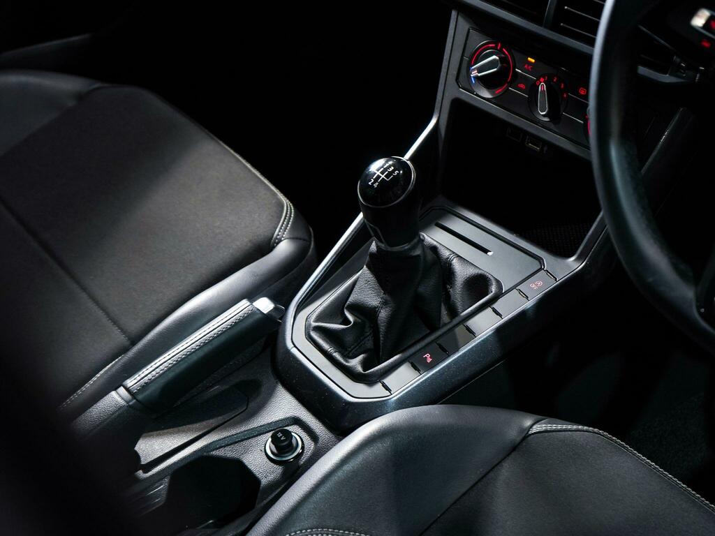 Volkswagen Polo Se White #10