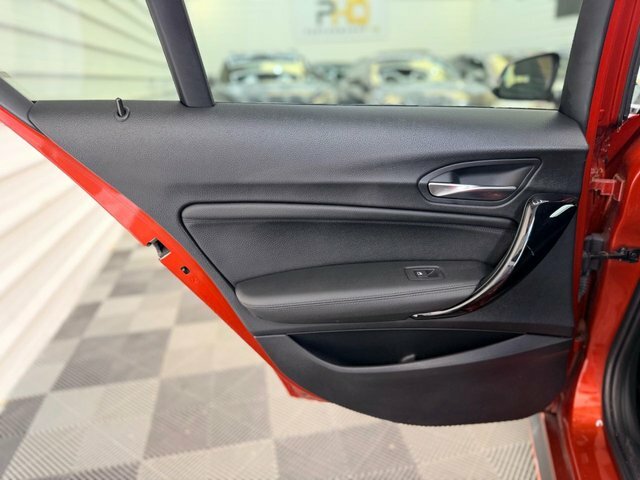 BMW 1 Series 118D M Sport Navservotronic Step White #38