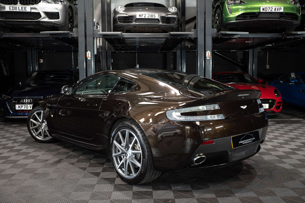 Aston Martin Vantage V8 Black #2