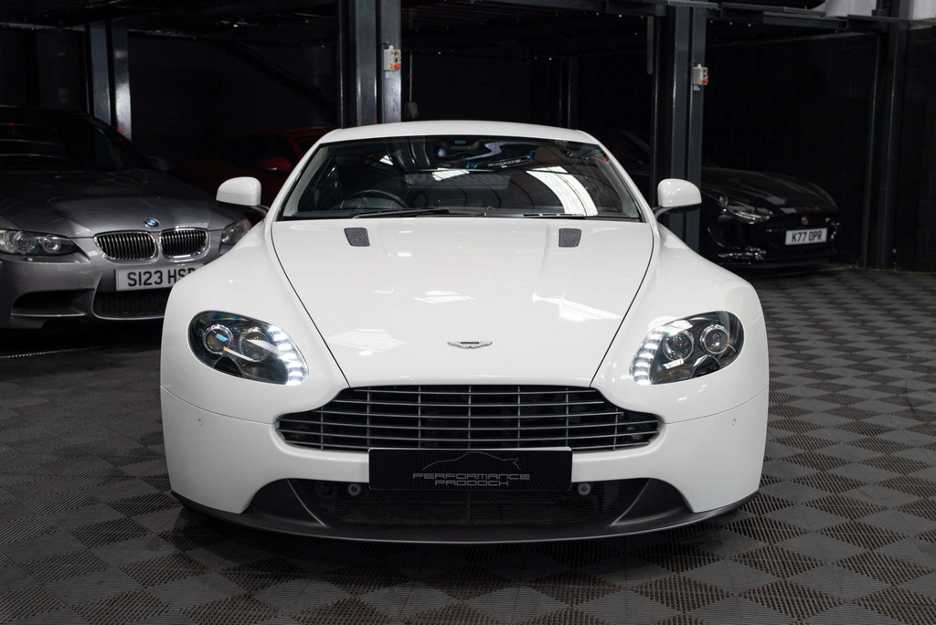 Aston Martin Vantage V8 Auto White #6