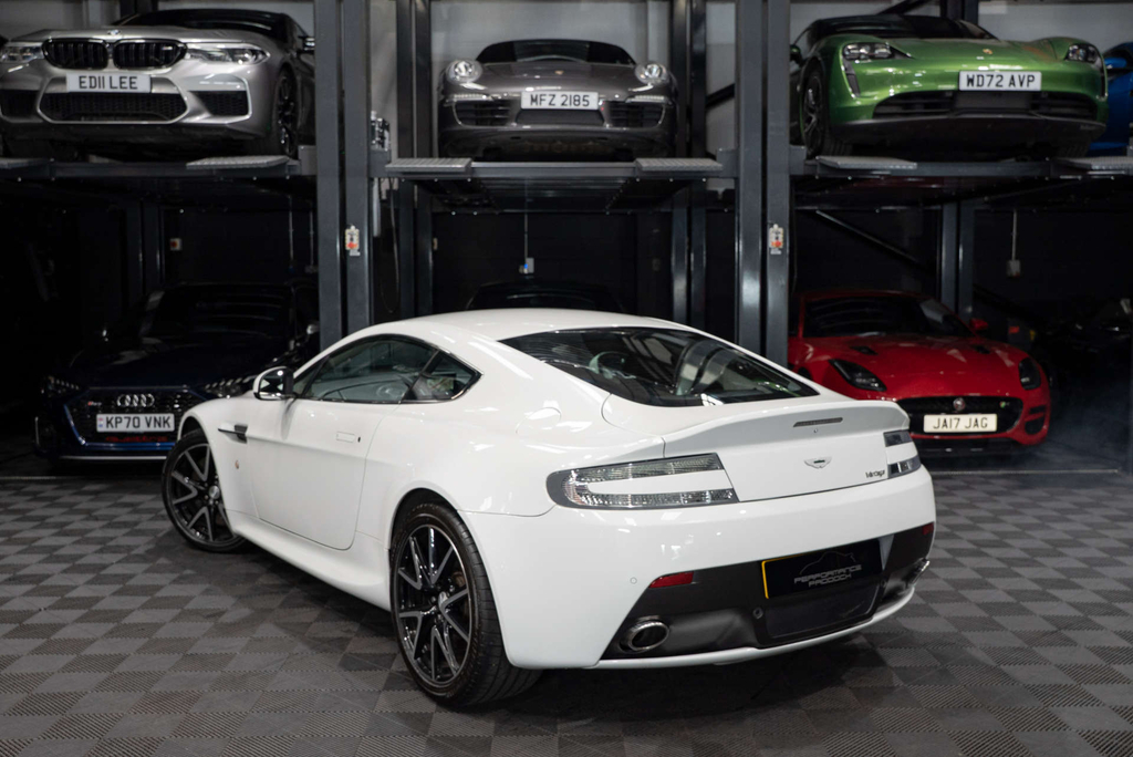 Aston Martin Vantage V8 Auto White #2