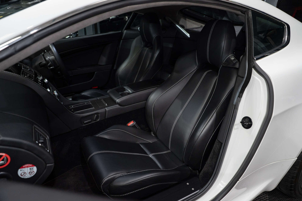 Aston Martin Vantage V8 Auto White #3