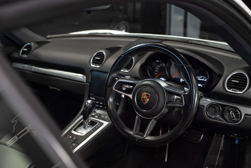 Porsche 718 Cayman 2.0T Pdk Silver #10