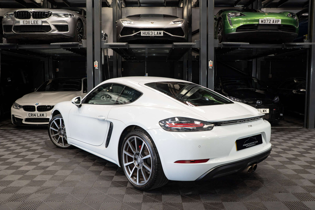 Porsche 718 Cayman S Semi-auto White #2