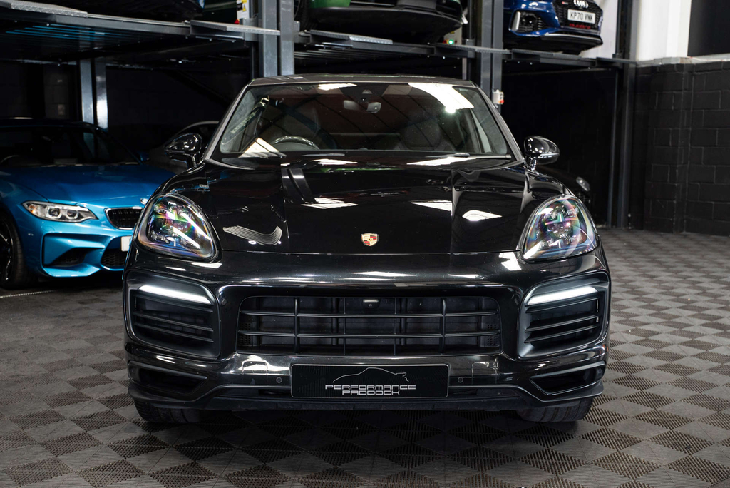 Porsche Cayenne Gts 4Wd Black #5