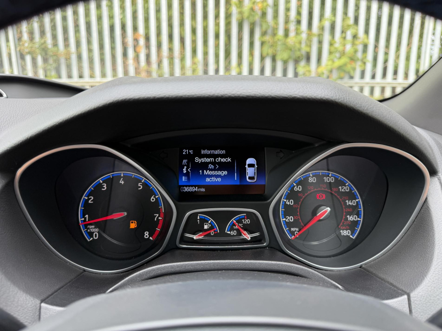 Ford Focus 1.0 Ecoboost 125 Titanium #14