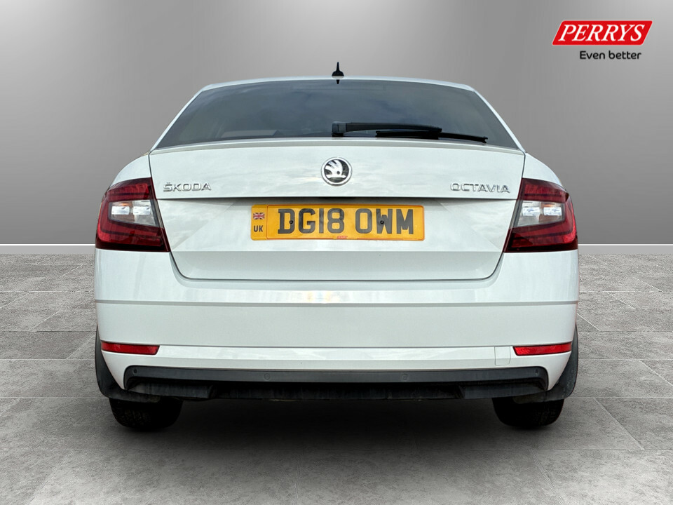 Skoda Octavia 1.5 Tsi Se L White #6