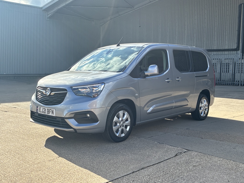 Vauxhall Combo Life 1.5 Turbo D Se XL Grey #3