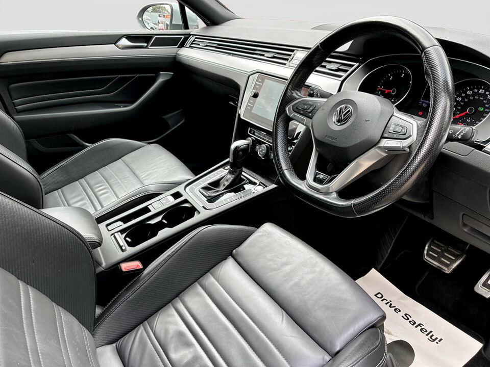 Volkswagen Passat 2.0 Tdi Evo Scr Sel Dsg White #25