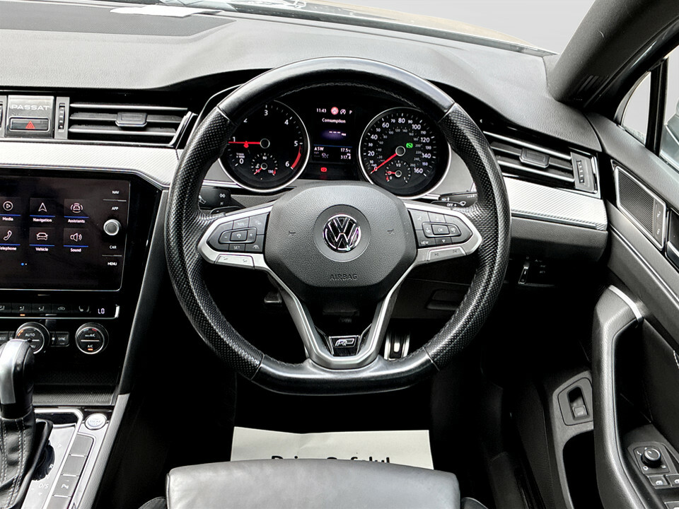 Volkswagen Passat 2.0 Tdi Evo Scr Sel Dsg White #16