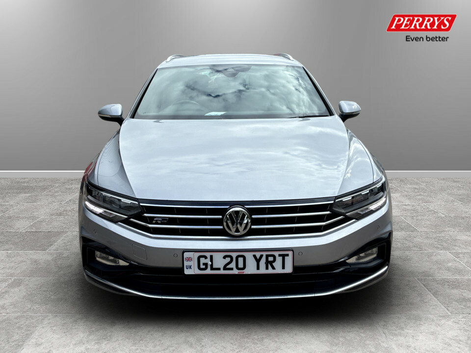 Volkswagen Passat 2.0 Tdi Evo Scr Sel Dsg White #2