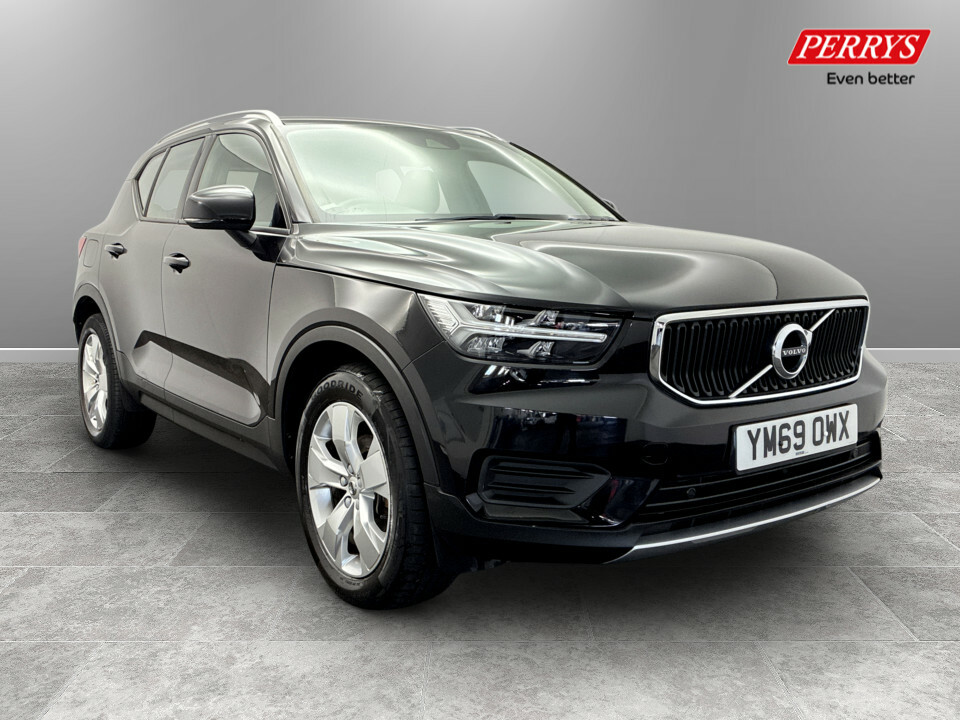 Volvo XC40 1.5 T3 163 Momentum Black
