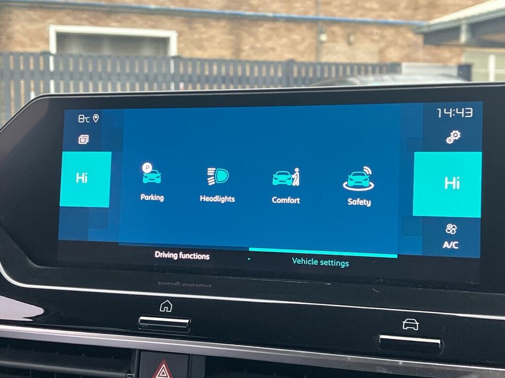 Citroen e-C4 50Kwh Shine Plus 7.4Kw Charger  #43