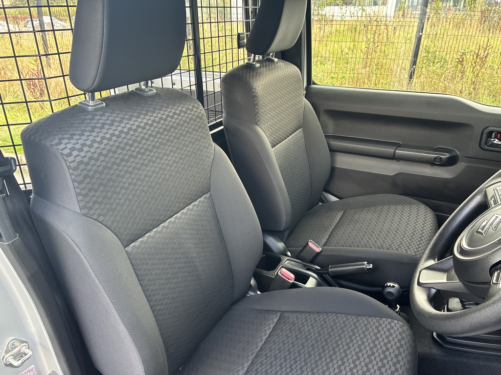Suzuki Jimny 1.5 Sz5 Allgrip White #22