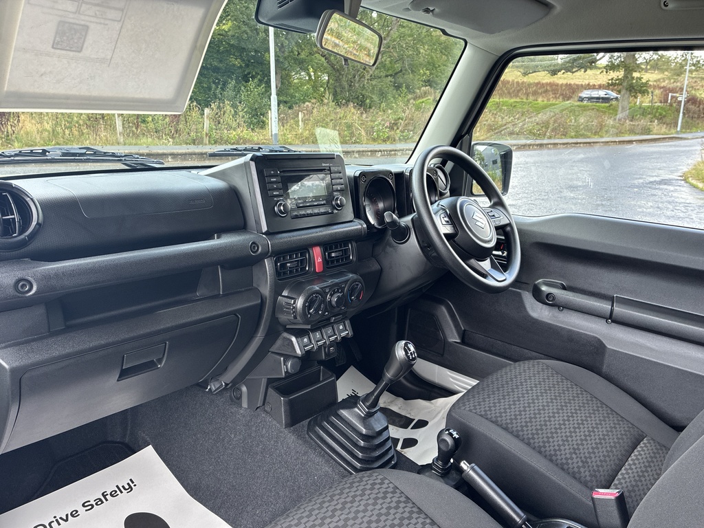 Suzuki Jimny 1.5 Sz5 Allgrip White #16