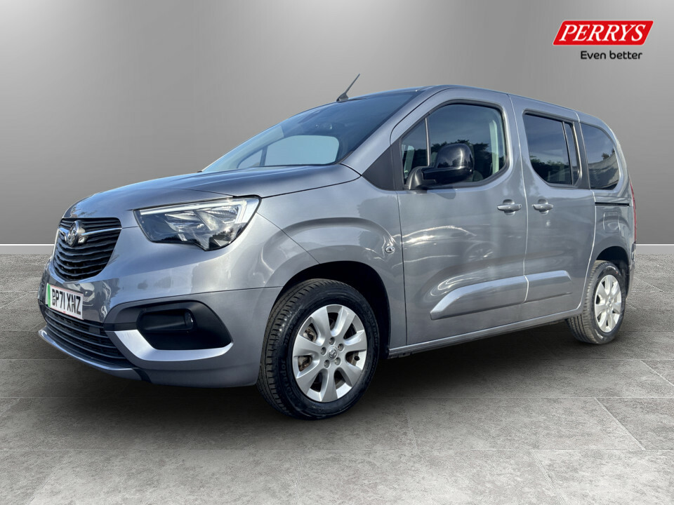 Vauxhall Combo-e Life 100Kw Se 50Kwh Grey #3