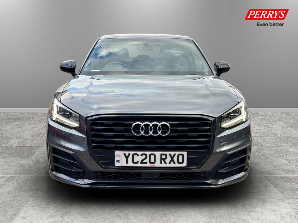 Audi Q2 35 Tfsi Black Edition Grey #2