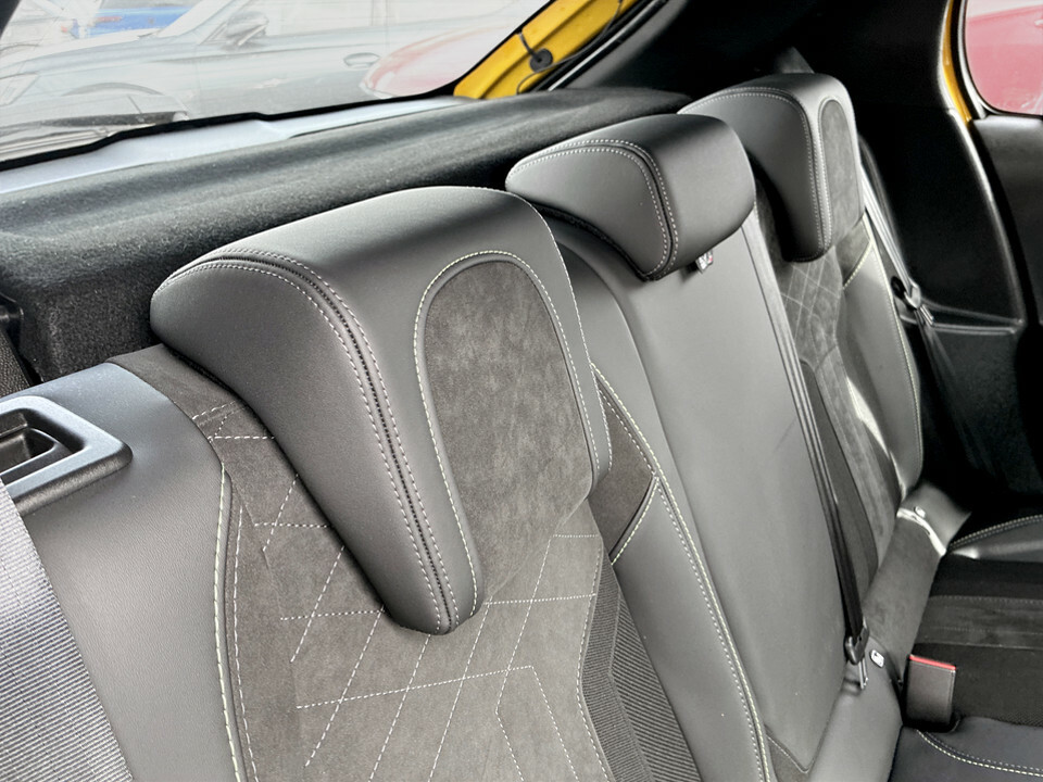 Peugeot e-208 208 Allure Premium Ev Black #14