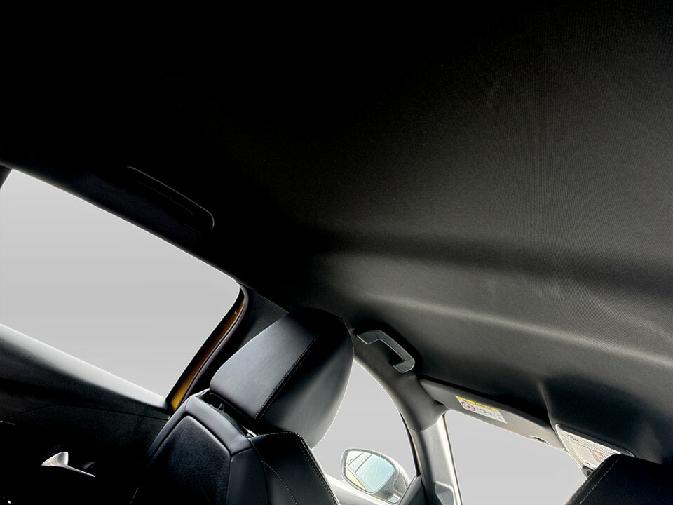 Peugeot e-208 208 Allure Premium Ev Black #13