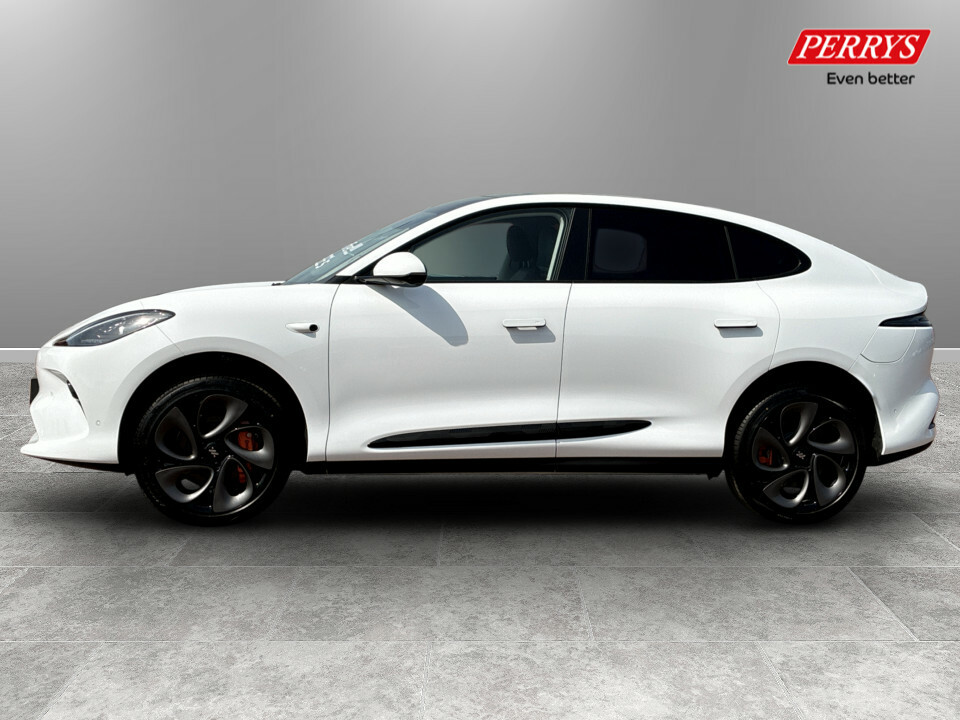 MG IM6 553Kw Performance 100Kwh Awd White #4