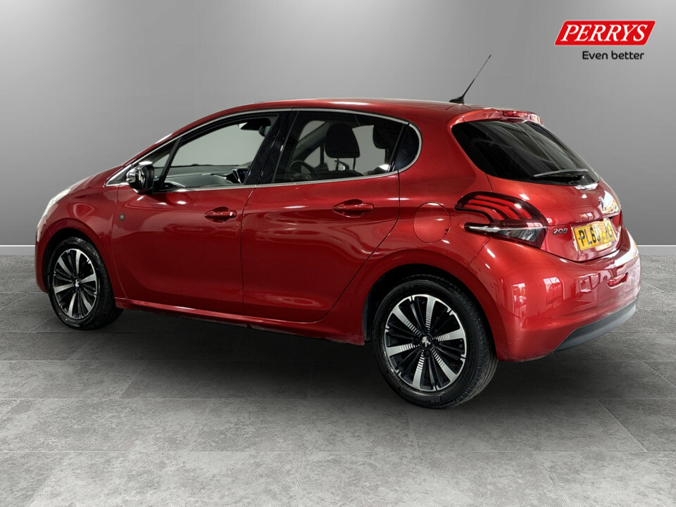 Peugeot 208 1.2 Puretech 82 Tech Edition Start Stop PL68LFE Red #5