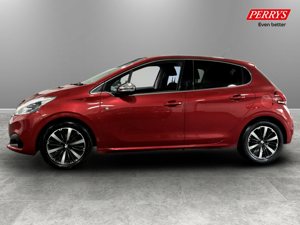 Peugeot 208 1.2 Puretech 82 Tech Edition Start Stop PL68LFE Red #4