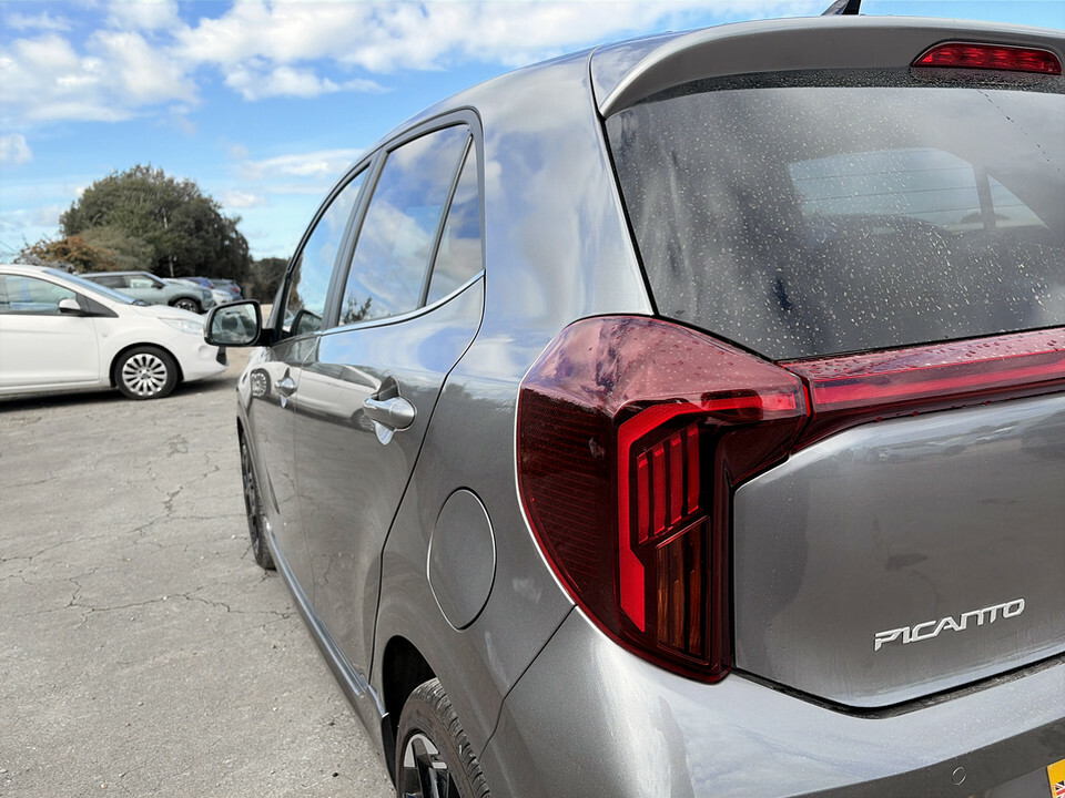 Kia Picanto 1.0 Pure Black #11