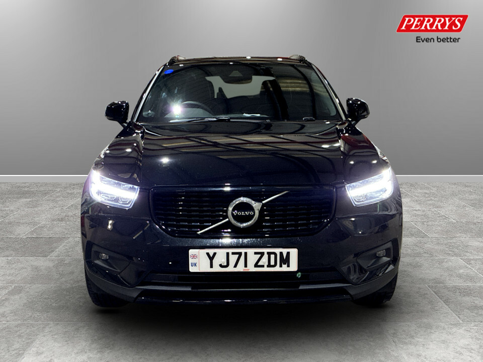 Volvo XC40 2.0 B4p R Design Pro Black #2