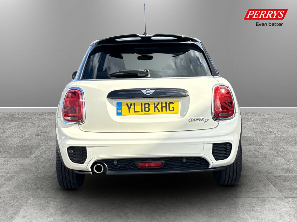 Mini Hatch 1.5 Cooper D II YL18KHG White #6