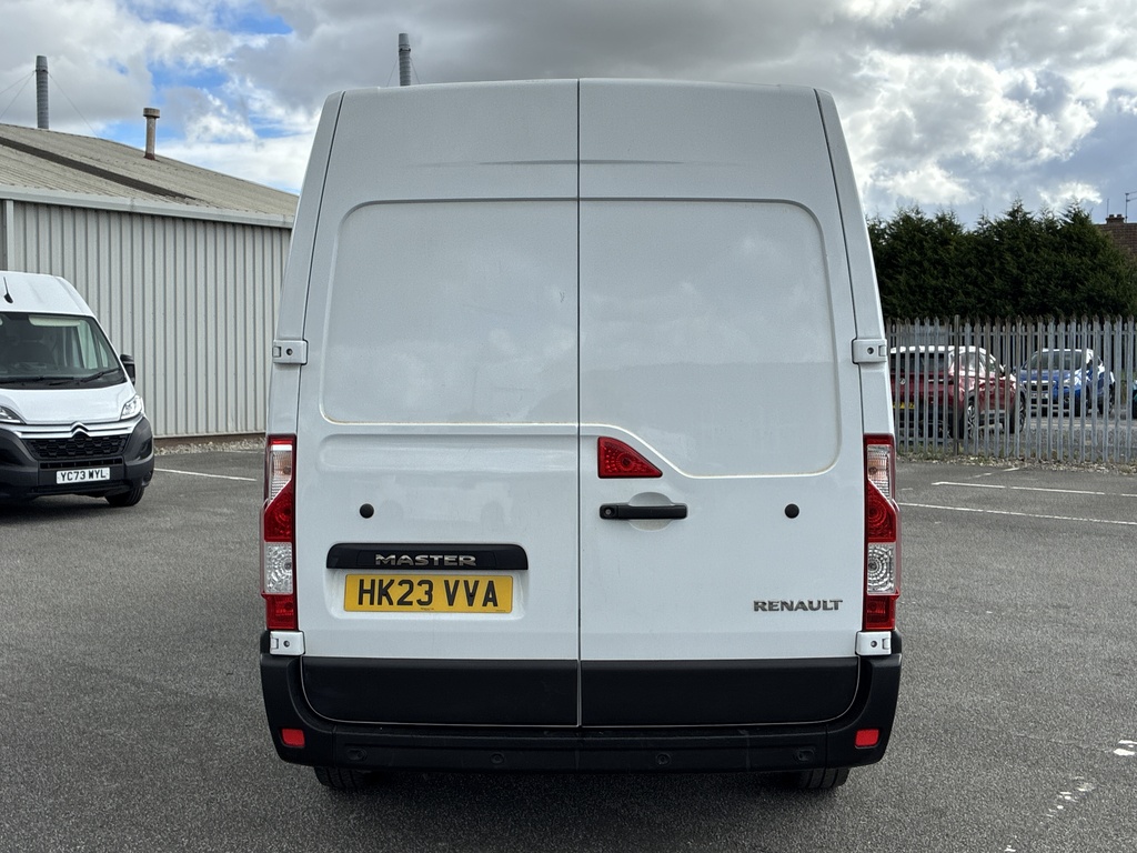 Renault Master Lm35dci 135 Business Medium Roof Van White #6