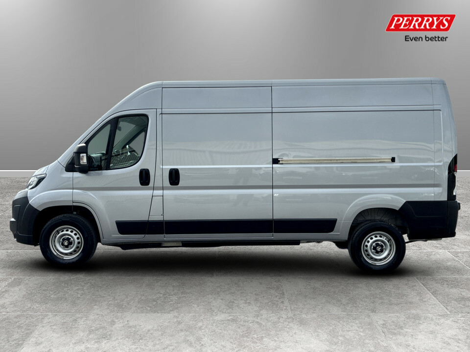Vauxhall Movano 205Kw 110Kwh H2 Van Prime Grey #4