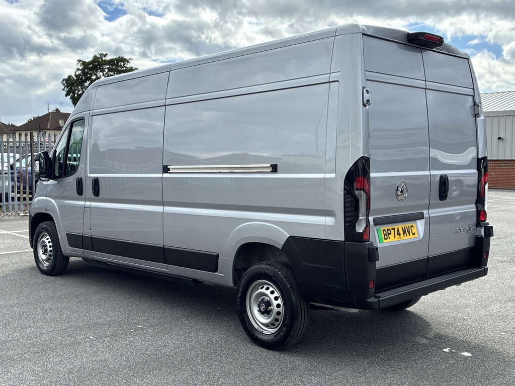 Vauxhall Movano 205Kw 110Kwh H2 Van Prime Grey #5