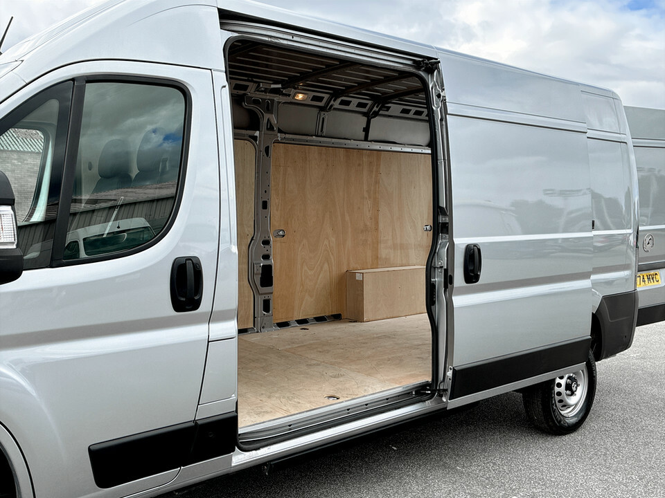 Vauxhall Movano 2.2 Cdti 3500 Biturbo Prime Panel Van M White #18