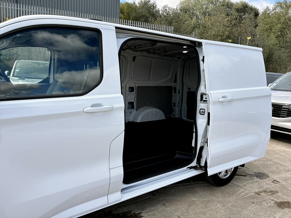 Ford Transit Custom 2.0 350 Ecoblue Trend Rwd L4 H3 Euro 6 S S  #15