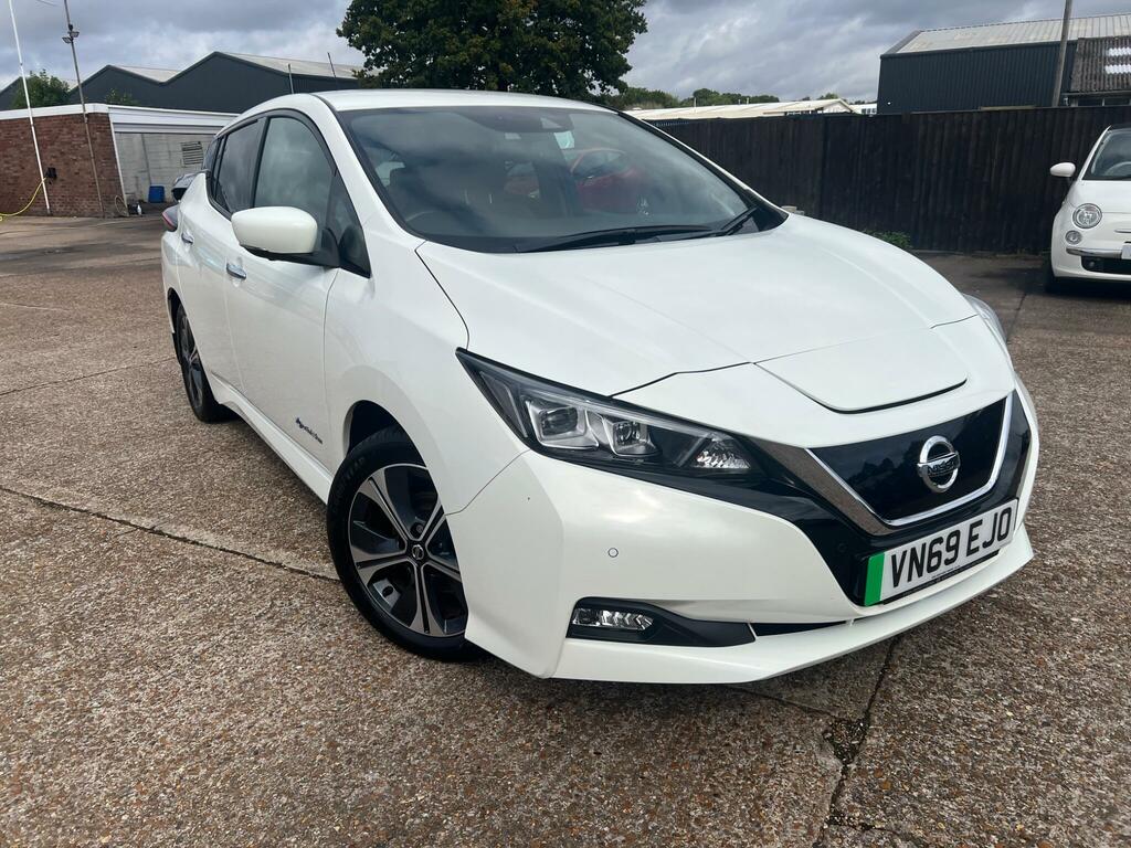 Nissan Leaf 110Kw N-connecta 40Kwh Green #1