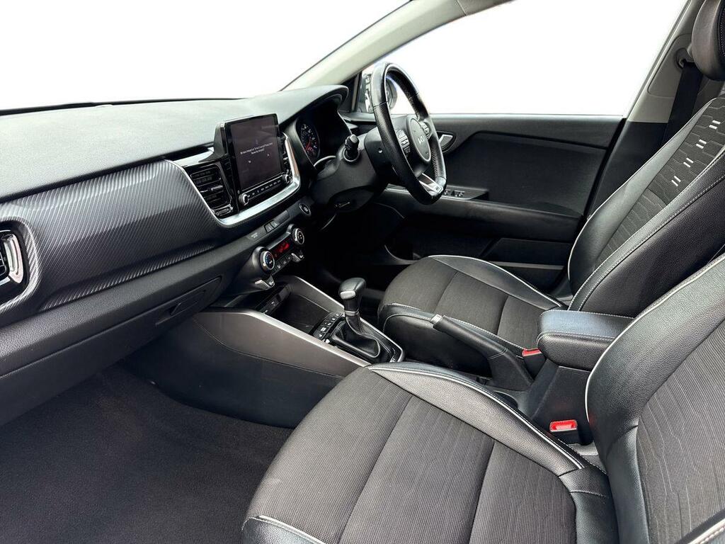 Kia Stonic 1.0 T-gdi Isg 48V Gt-line S White #2