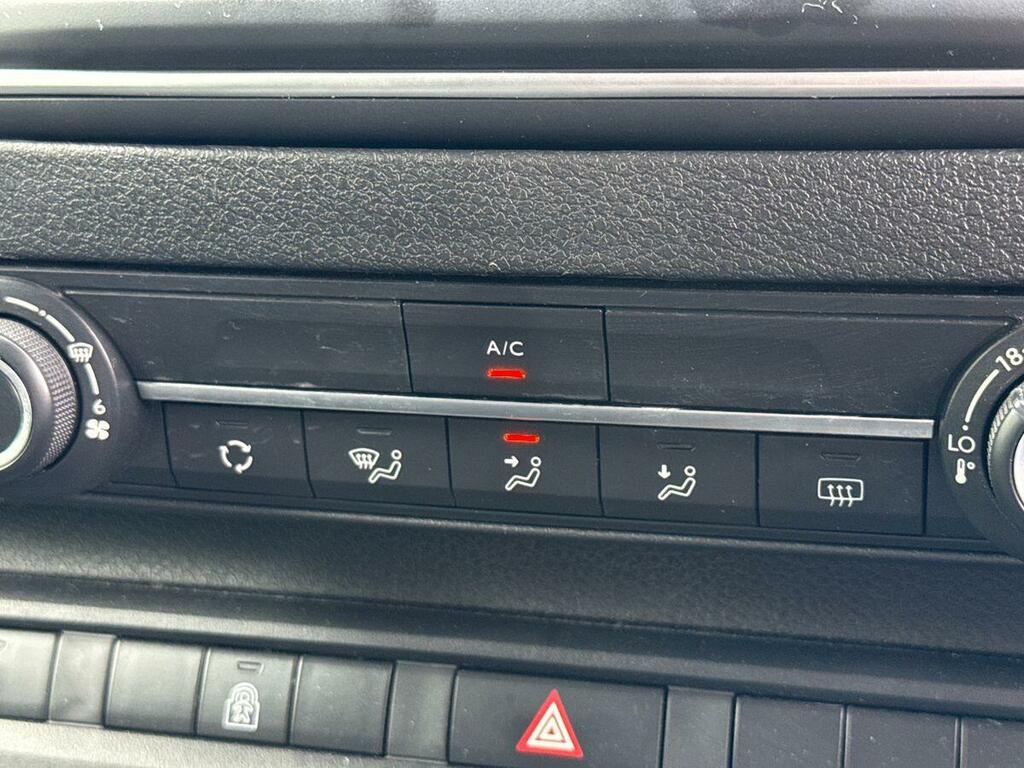 Vauxhall Vivaro 2.0 Turbo D 3100 Prime Panel Van 6Dr White #31